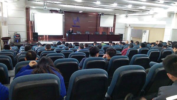 2012年泰富西瑪電機(jī)配套設(shè)計(jì)與技術(shù)交流會(huì)。