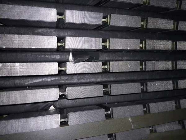 電暈對高壓電機的危害——西安泰富西瑪電機(西安西瑪電機集團股份有限公司)官方網(wǎng)站 電暈對高壓電機的危害——西安泰富西瑪電機(西安西瑪電機集團股份有限公司)官方網(wǎng)站