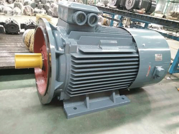 什么原因?qū)е挛靼参鳜斪冾l電機(jī)頻率降低？