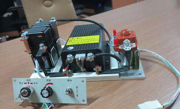 有什么方法可以使直流電機反轉嗎？