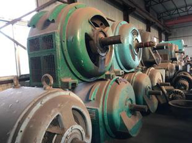 高壓三相異步電動(dòng)機(jī)外殼帶電時(shí)會(huì)產(chǎn)生哪些隱患？